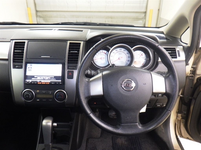 2012 Nissan TIIDA